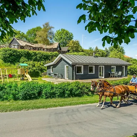 Lovely In With House A Panoramic View Дом отдыха *
